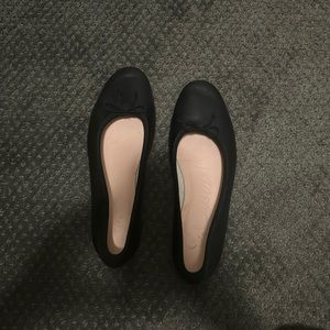 Black JCrew flats. Only worn once!